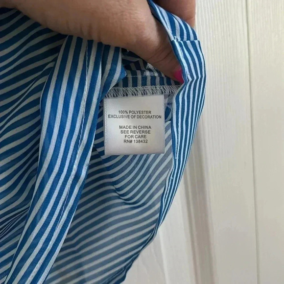 ModCloth Blue & White Stripped Top, Peter Pan collar & Embroidered 🍍 size S - Picture 3 of 6